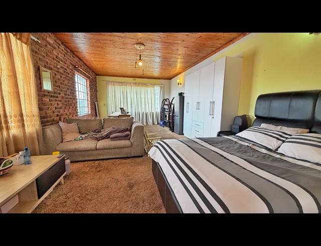 6 BEDROOM HOUSE FOR SALE IN NORKEM PARK